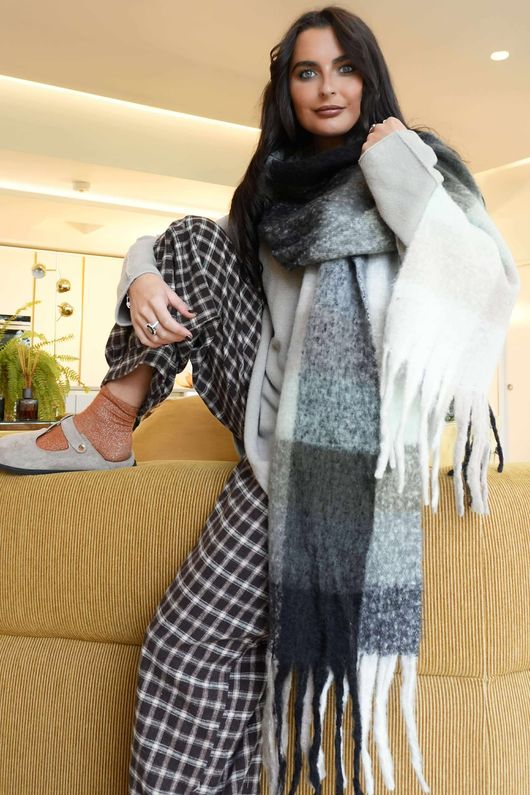 Valley Scarf 1 /11=